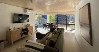 Moffat Beach Surf Retreat