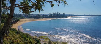 Moffat Beach Surf Retreat