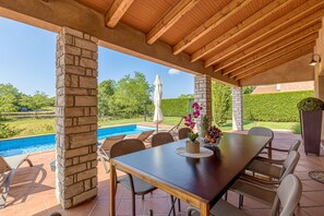 4 عدّة غرف نوم