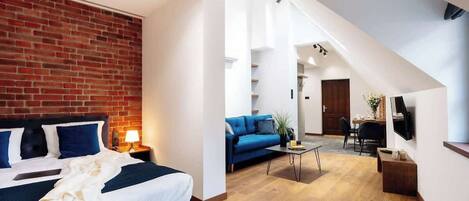 1 bedroom, iron/ironing board, travel cot, WiFi