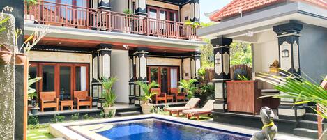 Alberca al aire libre