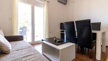 Fernseher