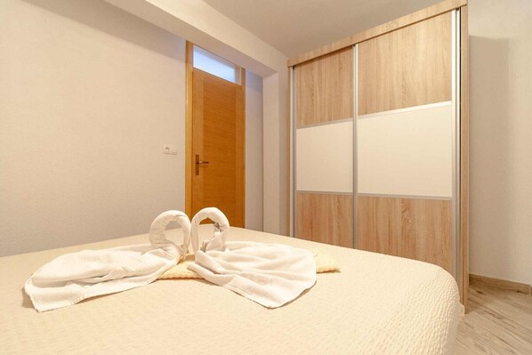 1 dormitorio, wifi, ropa de cama