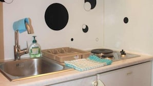 Fridge, stovetop - Comfort  apartment 1 (Neum)