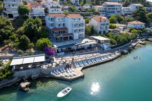 Exterior - Coastal Escape – Sea View Studio with Free Sun Loungers (Neum)