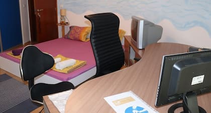 Double room Uma with shared bathroom