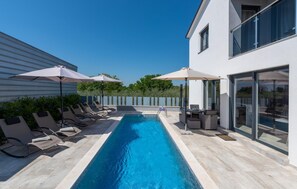 Nhà | 4 phòng ngủ 