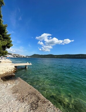 Beach - Villa Bianca / Apartment 3 with frontal Sea view (Neum)