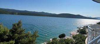 Villa Bianca / Apartment 9 with sea view