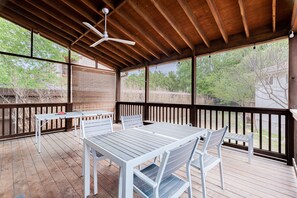 House, Multiple Beds, Kitchen, Garden View | Outdoor dining