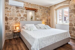 1 bedroom, iron/ironing board, WiFi, bed sheets - Lucio suites - Apartment 1 (Split)