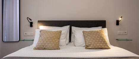 デラックス スタジオ | セーフティボックス (室内)、遮光カーテン、防音設備、WiFi (無料)