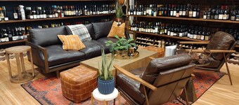 Experience charming Jacksonville, OR in this 8-bedroom Historic Inn. Enjoy a wine country getaway with 8 private bedrooms. Walk to dining, shopping, and the famed Britt Festival grounds.