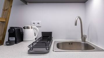 Deluxe Studio | In-room safe, blackout drapes, soundproofing, free WiFi