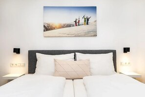 2 bedrooms, WiFi, bed sheets