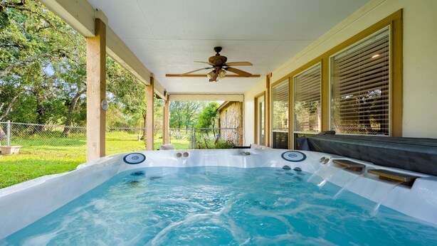 House, Multiple Beds, Hot Tub, Garden View (Mustang Hideaway) | Outdoor spa tub - 2br Texas Countryside Home w/ Hot Tub! (Marble Falls)