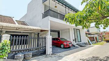 Bagian depan properti