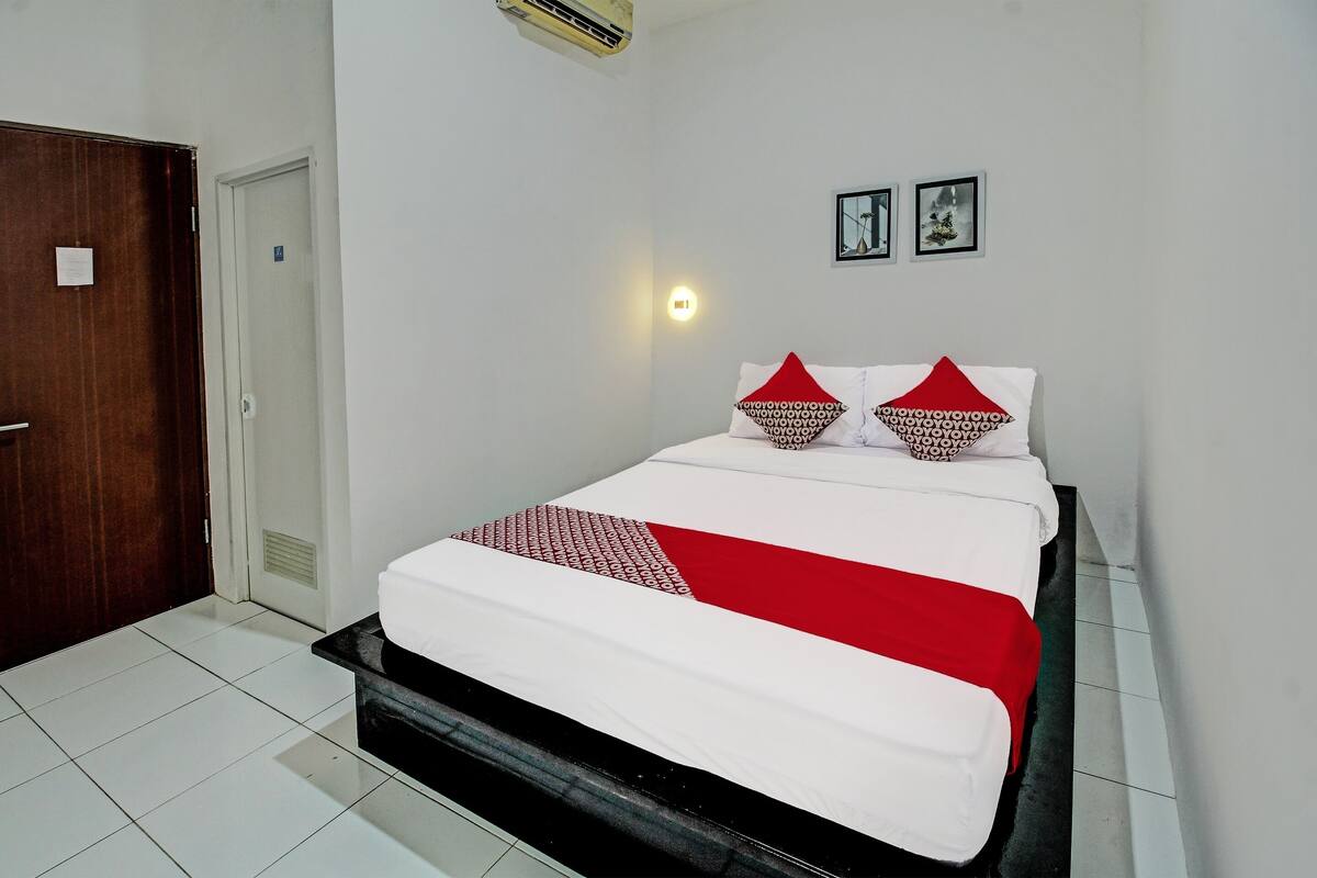Kamar Double Standar | Wi-Fi gratis dan seprai linen