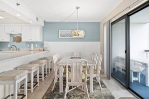 Dining - Bayfront Condo with Beautiful Views and Pool (Ocean City)