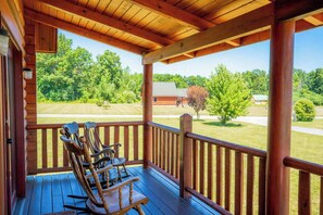 Property grounds - Scenic Cabin with Lake Views & Fire Pit (Geneva)