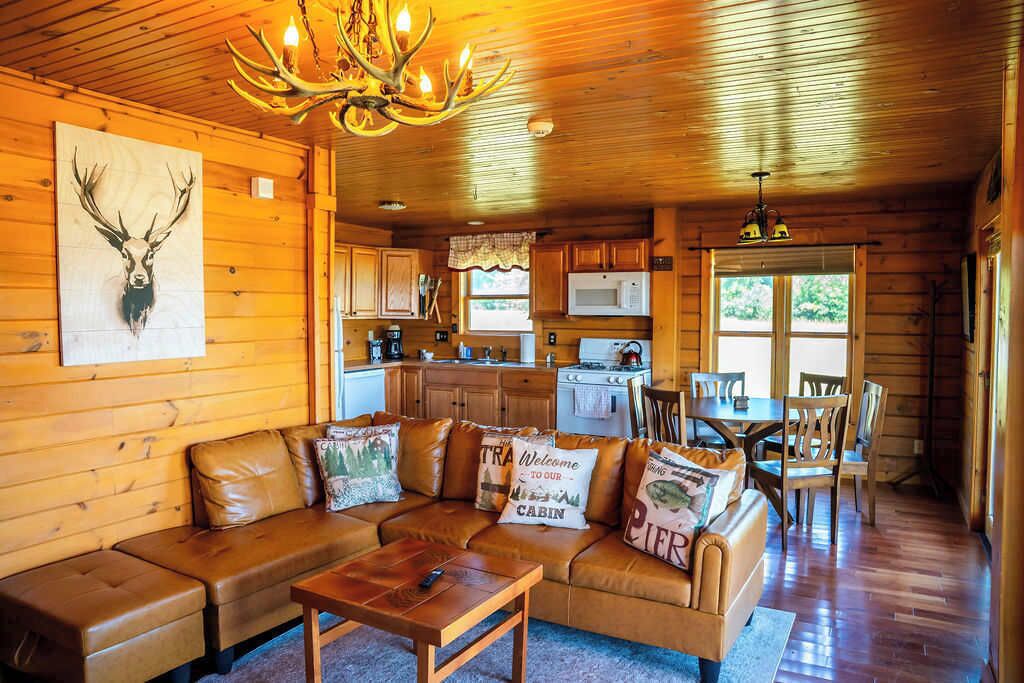 Televisión y oficina 