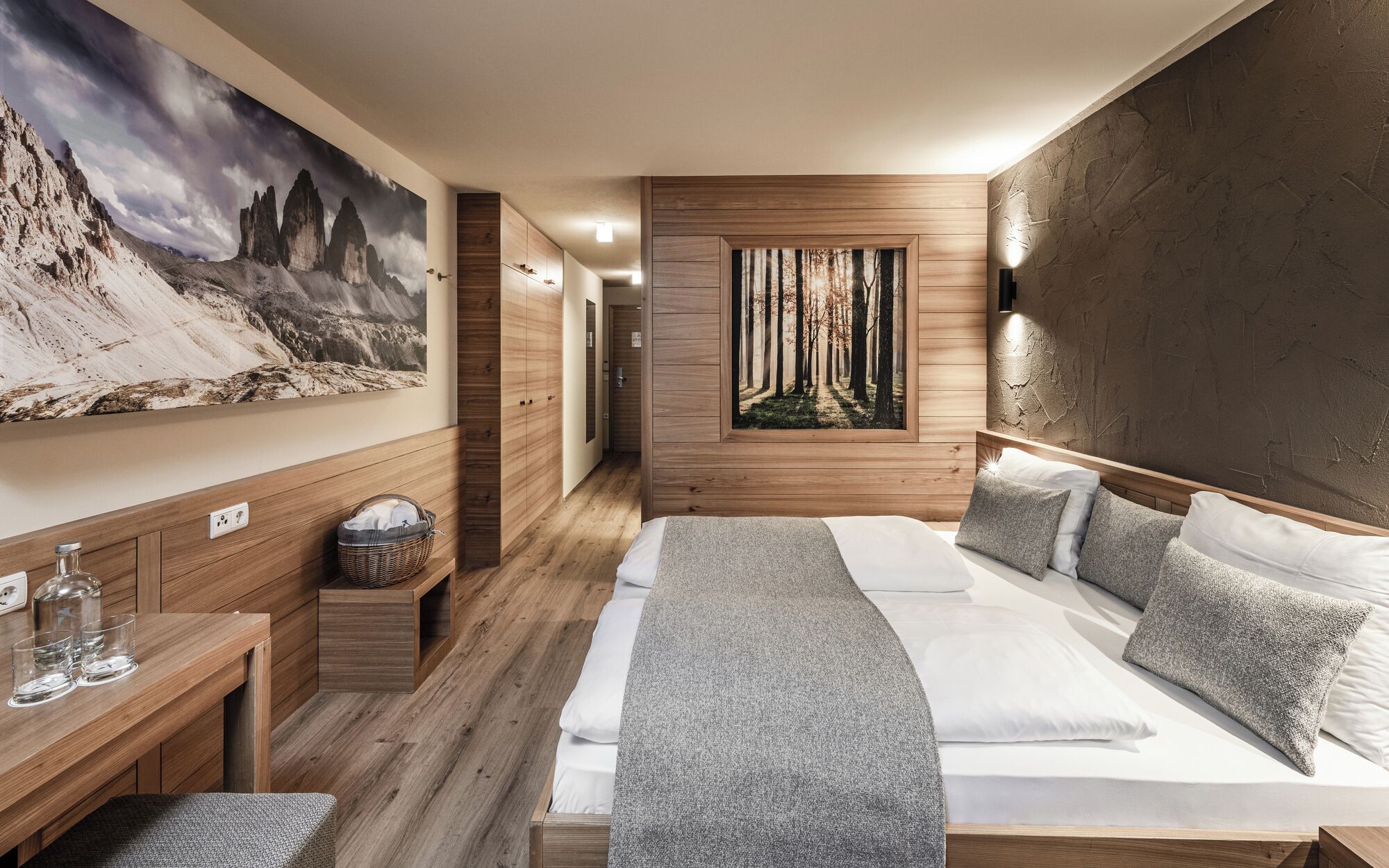 Estudio familiar, balcón, vista al lago | Caja de seguridad en la habitación, wifi gratis y ropa de cama 