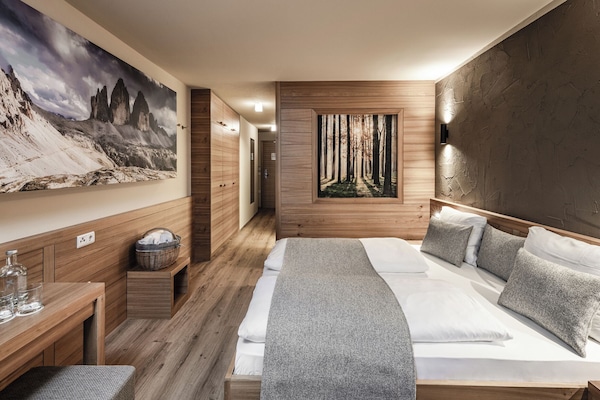 Family Studio, Balcony, Lake View | In-room safe, free WiFi, bed sheets