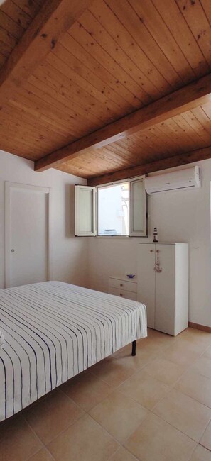 3 chambres, bureau, fer et planche à repasser, Wi-Fi gratuit