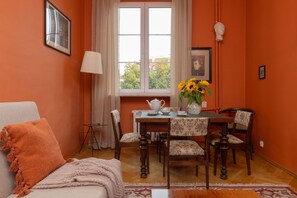 Apartment, 2 Bedrooms, 2 Bathrooms | Living room - Apartment Rynek Nowego Miasta by Renters (Warsaw)