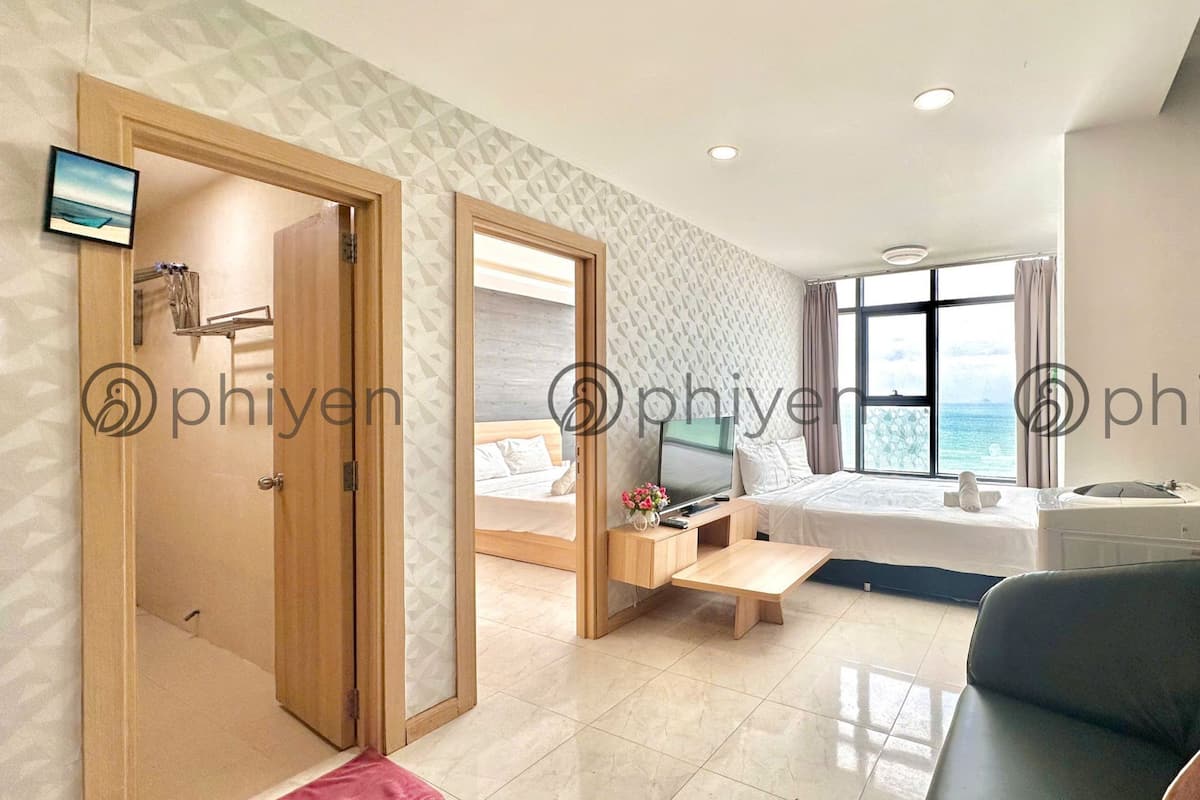 Appartement Deluxe | Bureau, Wi-Fi gratuit, draps fournis