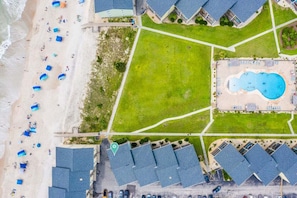 Exterior - 738 Surf Condo - Oceanfront - Pool access (Surf City)