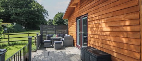 Cottage | Property grounds