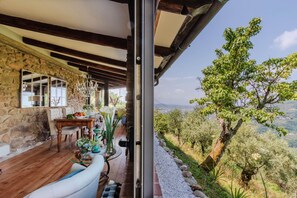 Villa | 2 bedrooms - Sospirata Farmhouse in Pescia (Pescia)