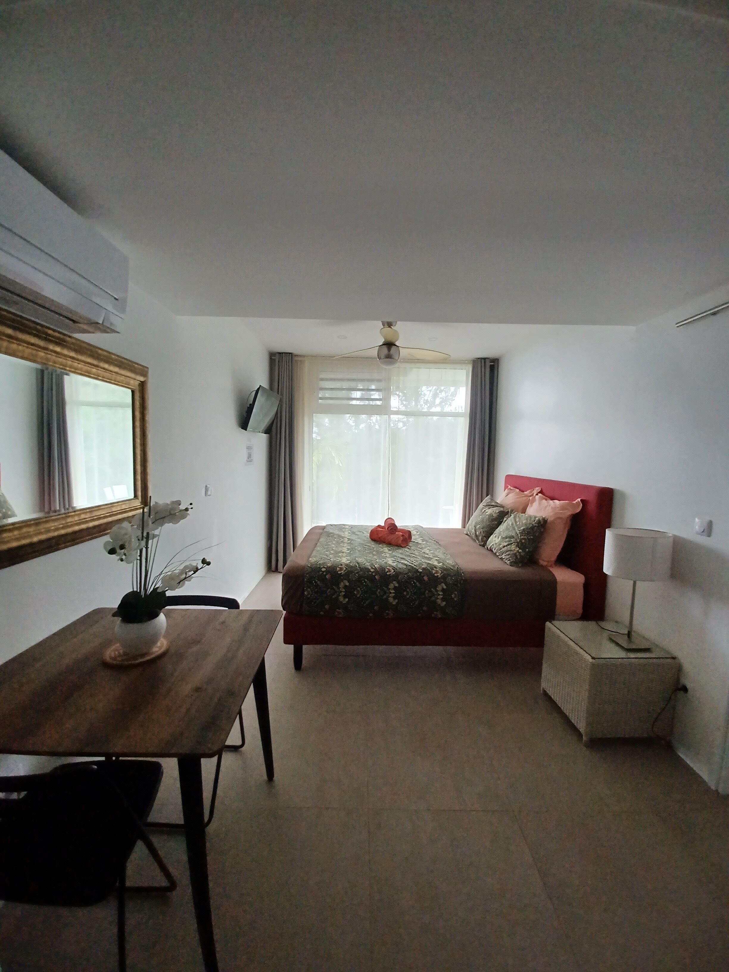 1 Schlafzimmer, Schreibtisch, Bügeleisen/Bügelbrett, kostenloses WLAN