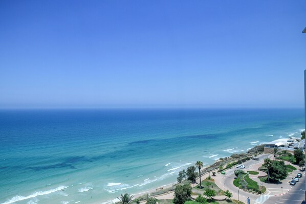 Beach - MAMAD - Netanya Panoramic Sea-View 4BR Apartment (Netanya)