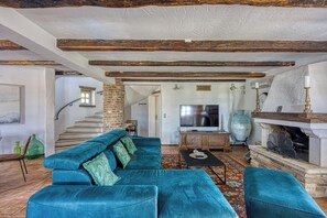 Luxury Villa, Multiple Bedrooms (Villa Amyra With Pool) | Living area
