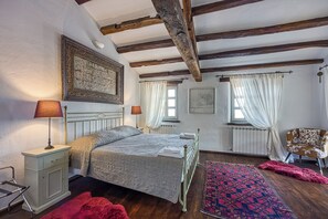 奢华别墅, 4 间卧室 (Vila Amyra With Pool) | 4 多间卧室、熨斗/熨衣板、免费 WiFi、床单