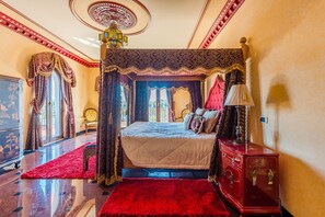 7 bedrooms, free WiFi, bed sheets