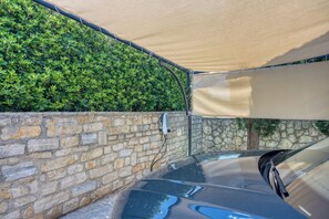 Luxe villa, meerdere slaapkamers (Villa Aryana With Pool) | Terrein van de accommodatie