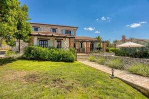 Villa Luxe, plusieurs chambres (Villa Aryana With Pool) | Extérieur