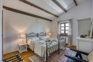 Luxe villa, meerdere slaapkamers (Villa Aryana With Pool) | 4 slaapkamers, gratis wifi, beddengoed