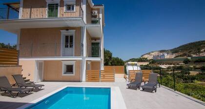 Villa Elpida at Minies