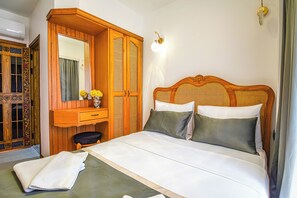 Standard Double Room | Premium bedding, pillowtop beds, minibar, in-room safe - LinAsya Otel (Bozcaada)