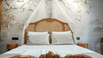 Honeymoon-Doppelzimmer | Hochwertige Bettwaren, Pillowtop-Betten, Minibar, Zimmersafe