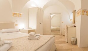 Minibar, Wi-Fi gratuit, draps fournis