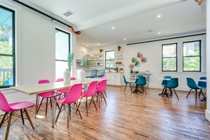 House, 1 Queen Bed, Kitchen, Garden View (Adina - Suite 101) | Dining - Private Suite in Historic Austin B&b: Sleeps 2! (Austin)