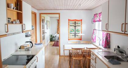 4 Br House / Capital / Cheerful /Nature