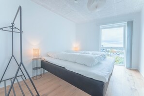 Apartment | 3 bedrooms, individually decorated, individually furnished