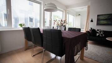 Standard Apartment | Dining room