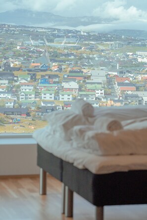 City view from property - Breathtaking Views - New - 220M2 - 5 Br - Walks (Argir)